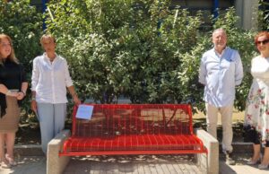 Panchine gialle e rosse per le donne alla Cittadella universitaria