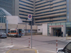 Cagliari, al pronto soccorso con droga nel borsello: in casa 2 chili di hashish. Arrestato
