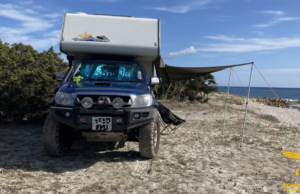 Cinque camper abusivi sulle dune di Siniscola: sanzionati turisti stranieri