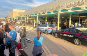 Allarme bomba all’aeroporto di Olbia: passeggeri fatti scendere dagli aerei