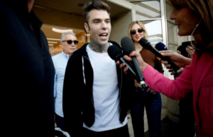 Fedez ringrazia i donatori di sangue, Avis: “Donare salva delle vite”