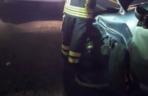 Scontro frontale tra due auto sulla ss 131 Dcn: ci sono quattro feriti