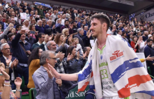 Tumore ai testicoli piaga degli sportivi: ecco come riconoscere i sintomi