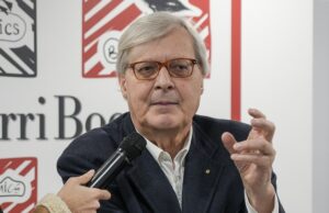 Vittorio Sgarbi incontra i sindaci sardi: “Li induco all’insurrezione”