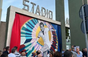 Murale Gigi Riva, Mattarella: “Un campione ed esempio per i giovani”