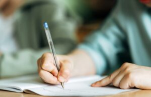 Cagliari: 300 bimbi senza tetto, a scuola mensa e tempo pieno un miraggio