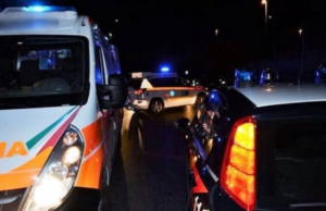 Terribile schianto sulla 554: due auto distrutte, ci sono feriti gravi