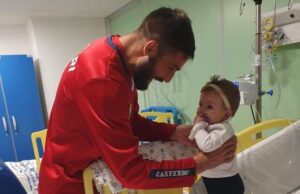 Nuoro, il Cagliari Calcio visita i bimbi ricoverati in Pediatria