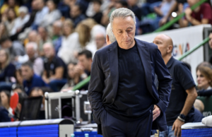 Brescia fa a pezzi la Dinamo: pesante sconfitta per 110-65