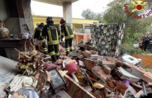 Dramma a Siniscola: esplode bombola del gas, ferite gravi tre donne