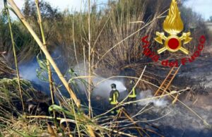 Due incendi nell’Olbiese: lungo intervento dei Vigili del fuoco