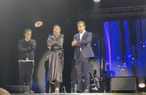 Spettacolo sospeso, Pio e Amedeo si scusano col pubblico di Cagliari | Video