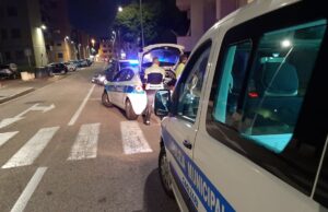 Cagliari: Smart contro auto, ma il conducente sparisce