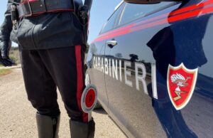 Schiaffi alla compagna davanti al Pronto Soccorso: arrestato un 35enne