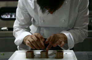 La cucina sarda, dalla tradizione all’innovazione fino alle Stelle Michelin