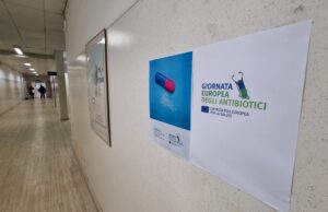 Come usare gli antibiotici? Istruzioni appese nei corridoi al San Martino