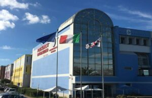 Doppi sensi e approcci con le studentesse, docente dell’Università sospeso