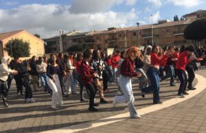 Pirri, flash mob degli studenti contro la violenza di genere