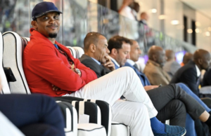 Guai per Eto’o, la figlia sarda: “Non paga il mantenimento”