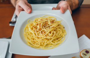 Ogni italiano consuma 500 grammi a testa, l’anno, di insetti ‘nascosti’