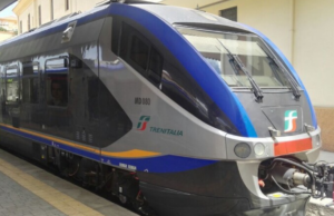 Paura a Senorbì, treno deraglia dai binari. Stazione bloccata