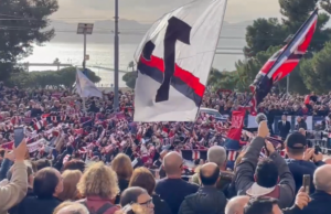 “Gigi Riva, ci mancherai”: il saluto dei tifosi rossoblù | Video