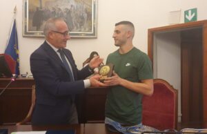 Sassari, il Comune celebra il pugile campione Cristian Zara