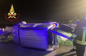 Paurosa carambola a Nuoro: due auto coinvolte in un incidente