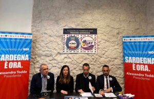 +Europa, polemiche sull’alleanza M5s-Partito Gay: “Solo coccarda arcobaleno”