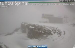 Tra pioggia e vento, spunta la neve: cime imbiancate sul Gennargentu