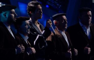 Mahmood coi Tenores di Bitti a Sanremo: “Dedico questa canzone alla Sardegna”