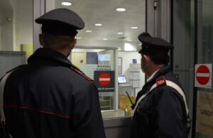 Svuota il conto di una commerciante di San Vito, napoletano denunciato