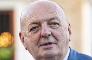 Todde chiede moratoria sull’eolico, Pichetto: “Disponibile a mediare”