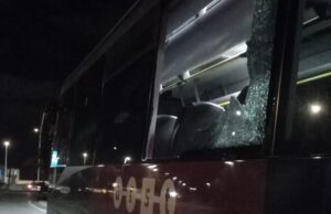 Carbonia, mattone contro bus dell’Arst | “Serve più sicurezza”