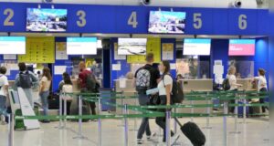 Elmas, 34enne fermato dopo un volo da Parigi: un chilo di cocaina nello stomaco