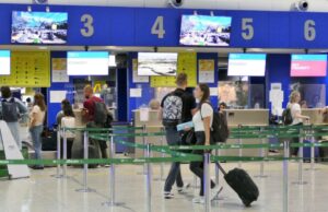 Elmas, in aeroporto con documenti falsi: nei guai una coppia di iraniani