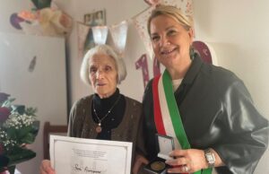 Cagliari, festa a Is Mirrionis per i 100 anni di Rosa Gramignano