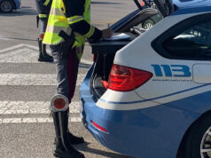 Oristano, controlli della Stradale: droga, alcol e una corsa a 194 km/h