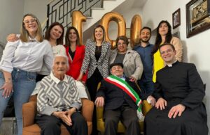 Guasila in festa: tziu Beniamino Etzi ha compiuto 100 anni