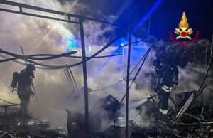 Paura nel Sinis: esplode bombola di gpl in un campeggio