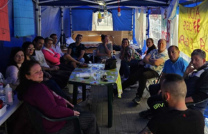 Continua il presidio degli Oss: “Pronti a fermare Cagliari”