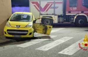 Sinnai, brutto scontro tra un pick-up e un’utilitaria: una donna in codice rosso