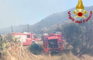 Pomeriggio di roghi nel Nuorese, è già emergenza incendi in Sardegna