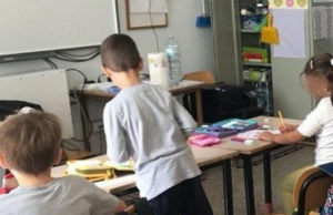 Olbia, asilo negato a bambino vivace: “È discriminazione”