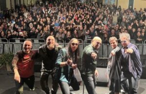 Enrico Ruggeri: “Ora capisco Riva e Faber, innamorati della Sardegna”