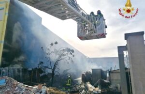 Pomeriggio di fuoco: incendi a Selargius e Settimo San Pietro