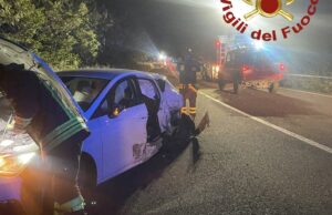 Ozieri, brutto frontale nella notte: tre auto coinvolte e quattro feriti