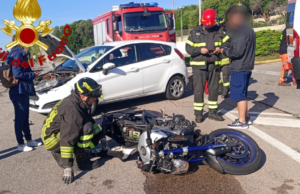 Santa Teresa di Gallura, scontro tra auto e moto: ferito il centauro
