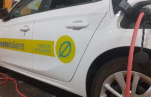 Poste, a Cagliari si allarga la flotta “Green” con nuovi mezzi elettrici