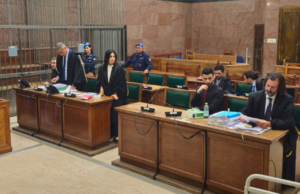 Bruciò vivo il vicino di casa: chiesta la perizia psichiatrica